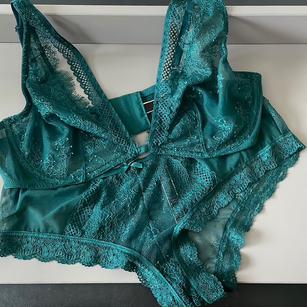 Victoria’s Secret Very Sexy Bra and Panty set